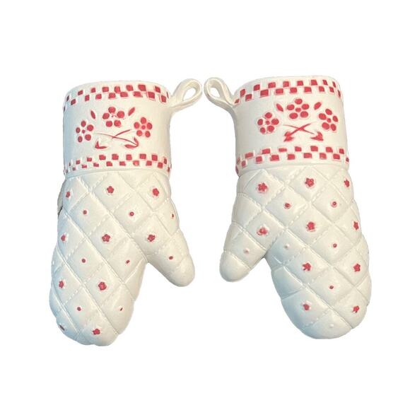 Vintage Burwood Oven Mitt Wall Hanging DecorPlastic Farmhouse Design 1991 USA - Picture 1 of 4